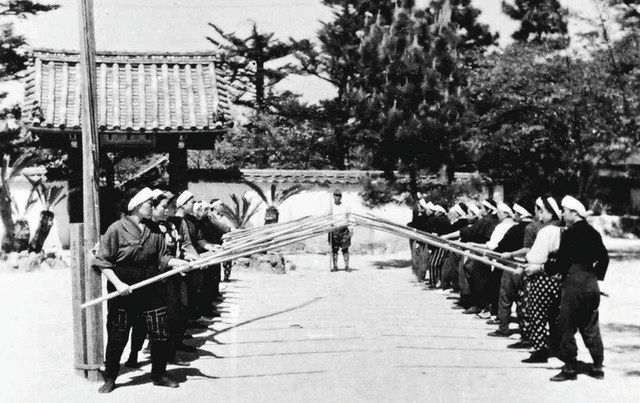 竹やり精神, 竹槍三百万本論 批判 – HLIQJG