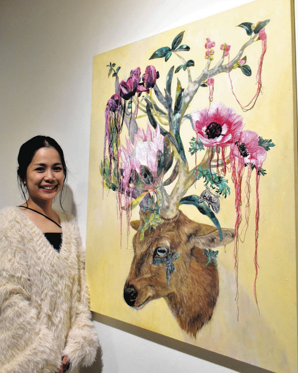 油彩と刺しゅうで命の循環表現 名古屋・名東区で佐藤さん個展：中日新聞Web