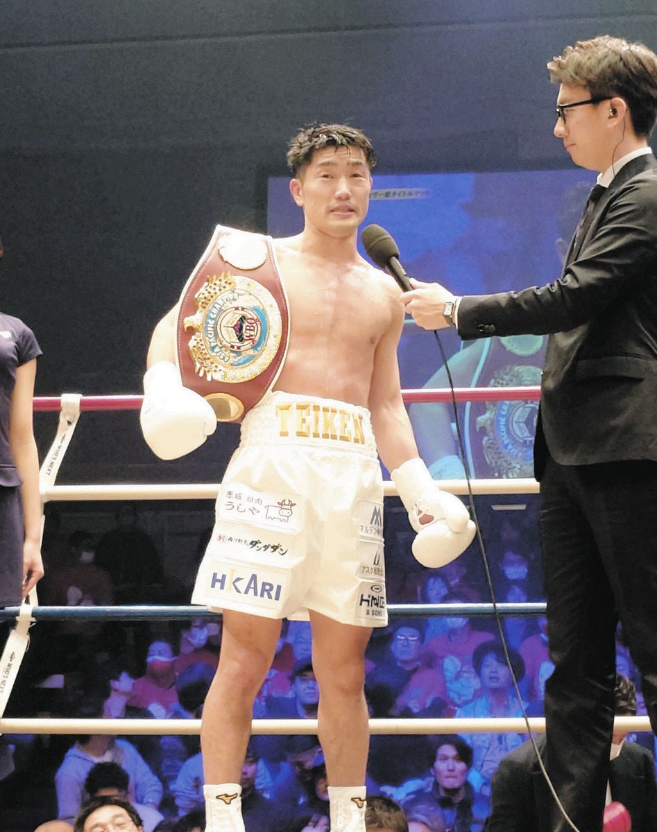 藤田健児、WBOAP王座を防衛 試合後は1日に亡くなった長野マネジャーに