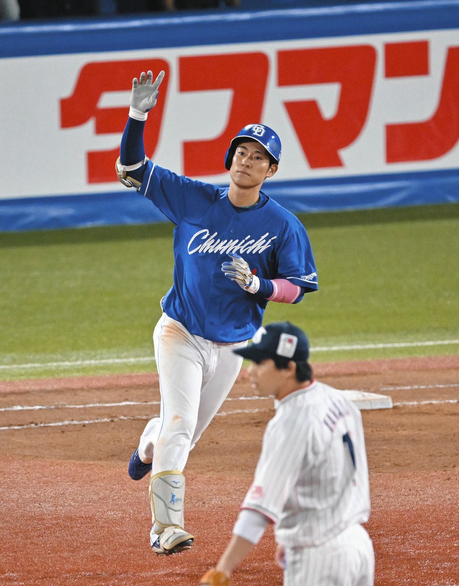 中日・上林誠知、プロ初安打の高卒ルーキー森駿太にエール「自分より