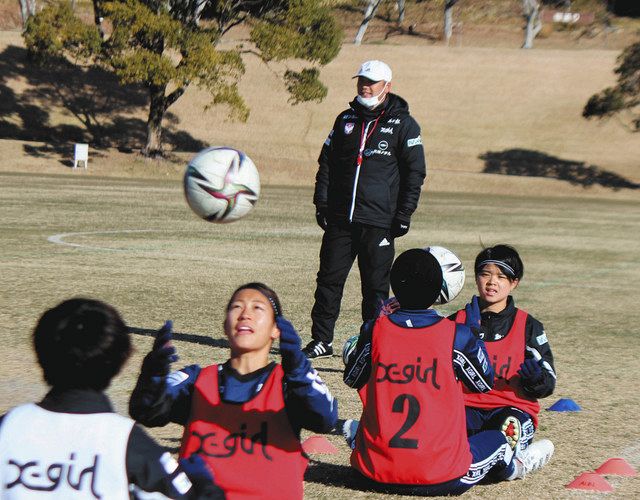 村松監督 浜松出身 率いるweリーグ新潟 つま恋合宿で巻き返しへ 中日新聞しずおかweb 村松監督 浜松出身 率いるweリーグ新潟 つま恋合宿で巻き返しへ 中日新聞しずおかweb