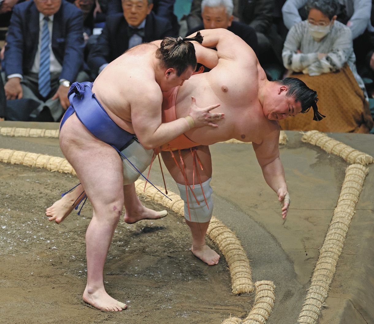 安青錦、新大関1勝は自分らしさ崩さず低い姿勢から攻めきる 「覚悟決め 