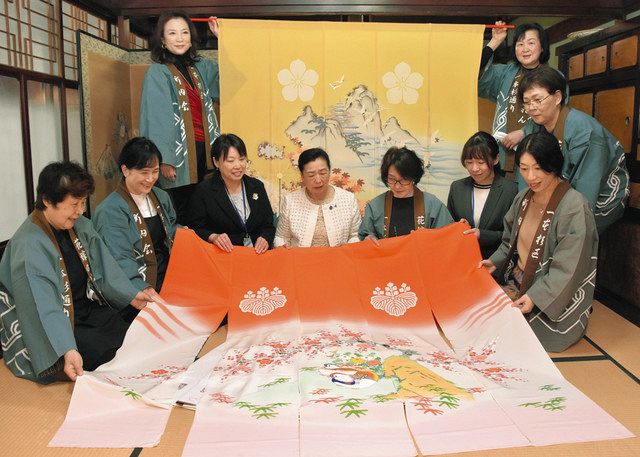 花嫁のれんで協力の縁 氷見から七尾へ 貸し出し：北陸中日新聞Web