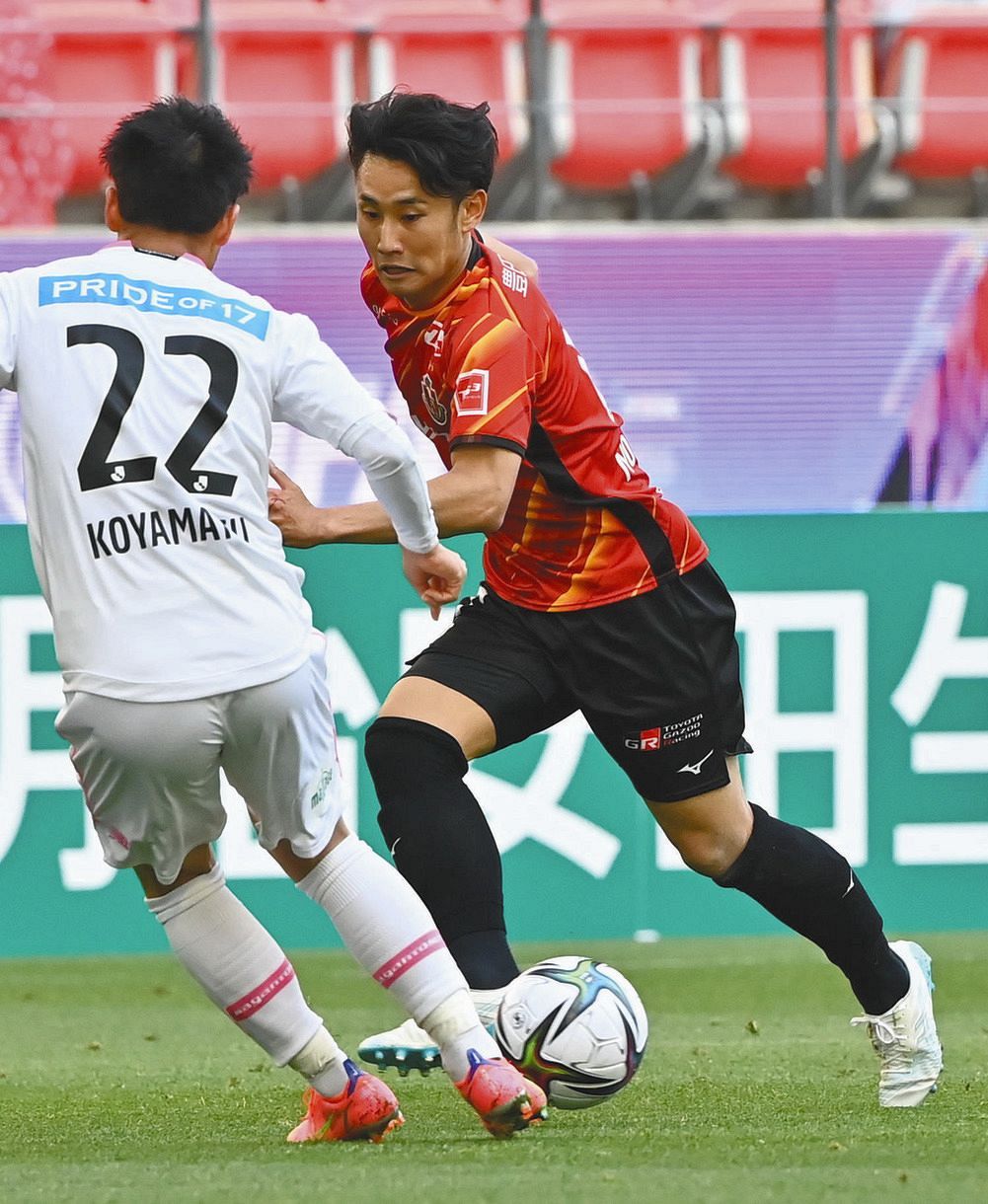 J1名古屋 森下龍矢 移籍後初出場した古巣 鳥栖戦 希望の40分間 得点演出し この方向性で1年間やっていく 中日スポーツ 東京中日スポーツ