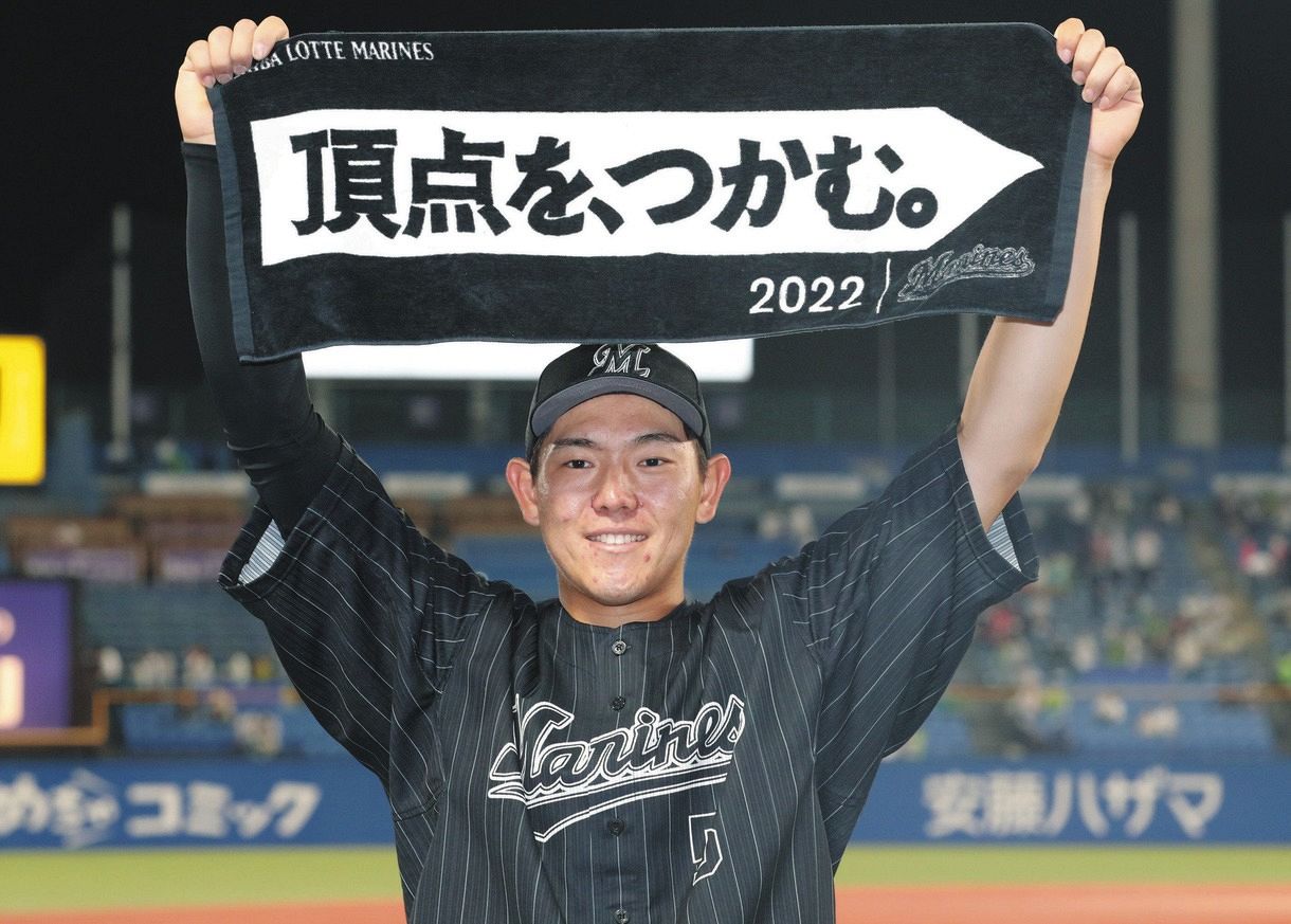安田尚憲 謙虚にチャンスで打てるように 神宮花火大会の主役 2打席連続弾に復調手応え ロッテ 中日スポーツ 東京中日スポーツ