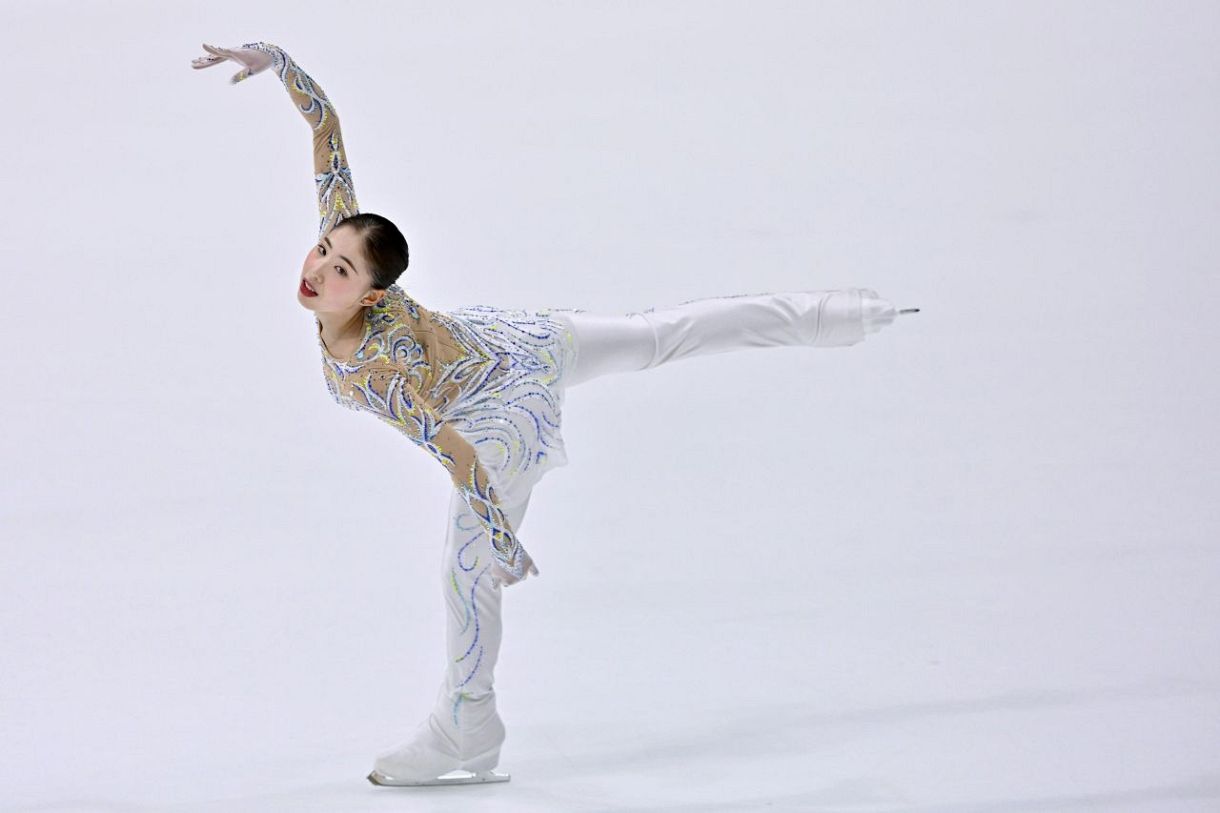 住吉りをんV、中田璃士SP首位 フィギュアの東京夏季大会：中日新聞Web