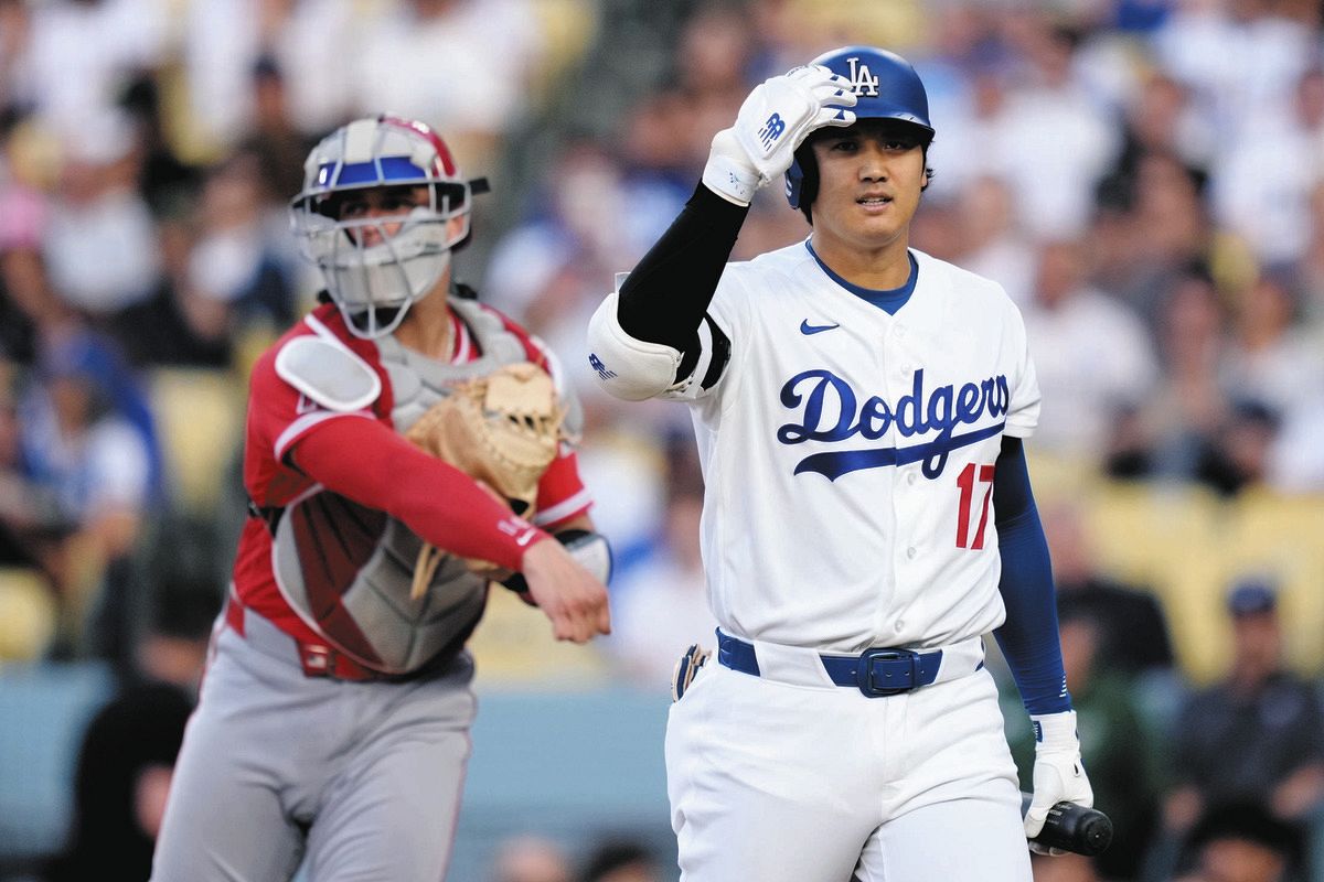 大谷翔平、“名演技”も…フルカウントからロボット審判→見逃し三振で