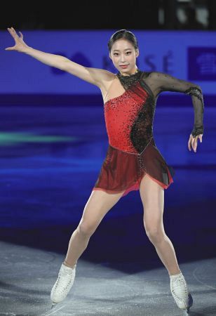 15歳が情熱的に舞った 韓国の新エース ユ ヨンが赤と黒の斬新な衣装で母国のファンを魅了 中日スポーツ 東京中日スポーツ