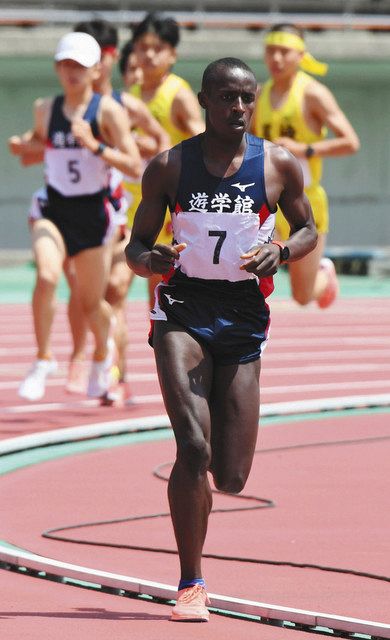 遊学館 モゲニ 男子5000メートル 大会新ｖ 県高校総体陸上 北陸中日新聞web