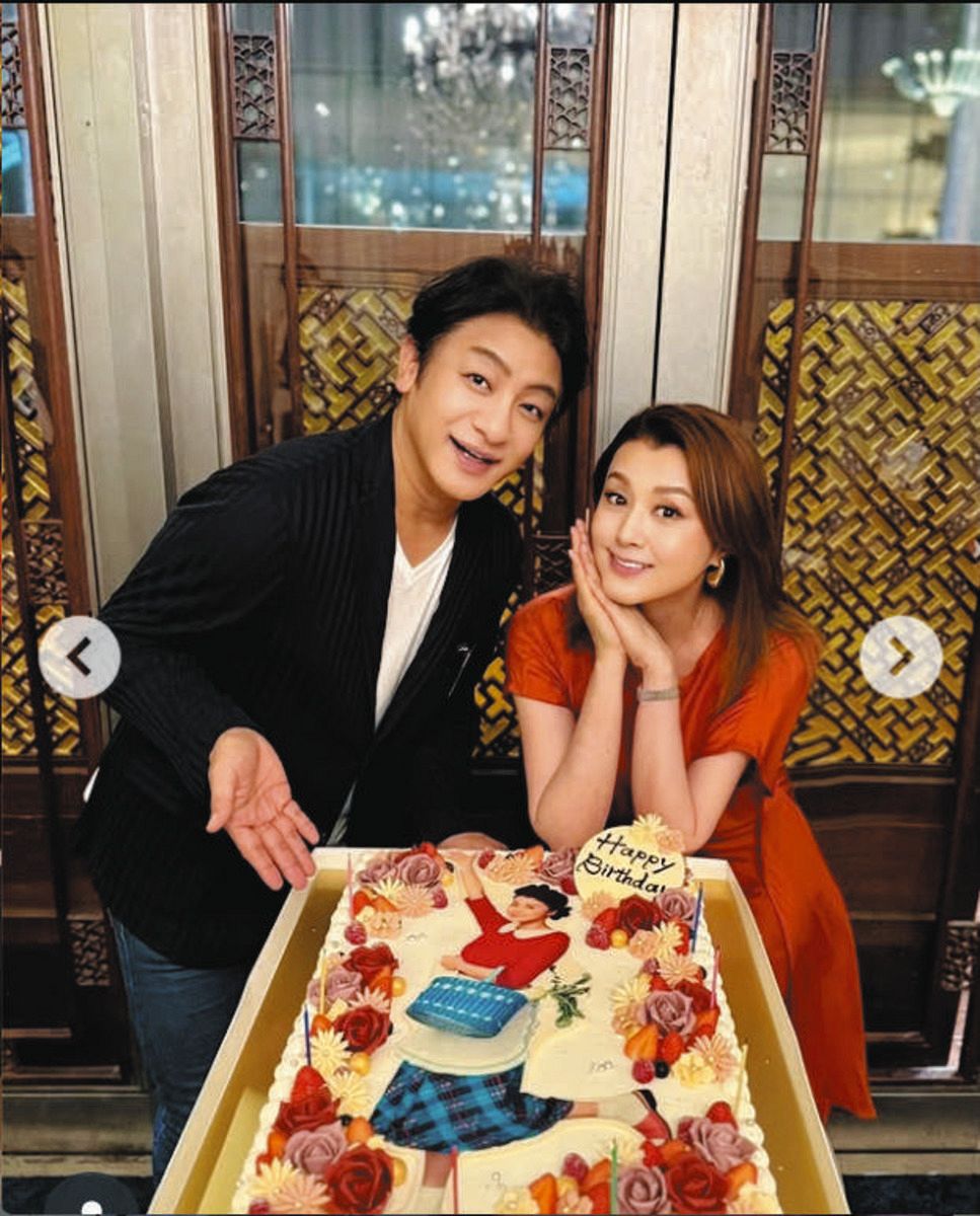 ◇「54歳になりました」藤原紀香、夫・片岡愛之助とツーショット【写真