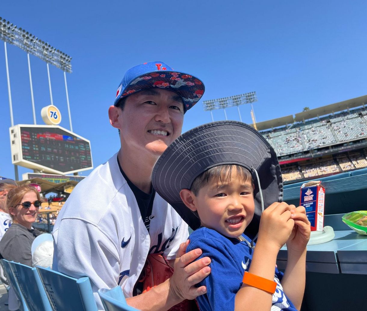 大谷翔平、26号「お宝」ボールを痛恨落球、話題の7歳少年が号泣した 