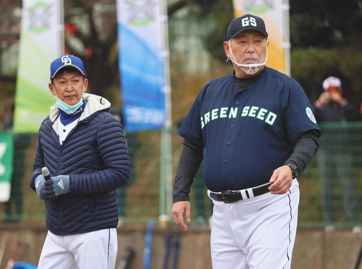野球教室にコーチとして参加した清原和博さんと立浪和義さん