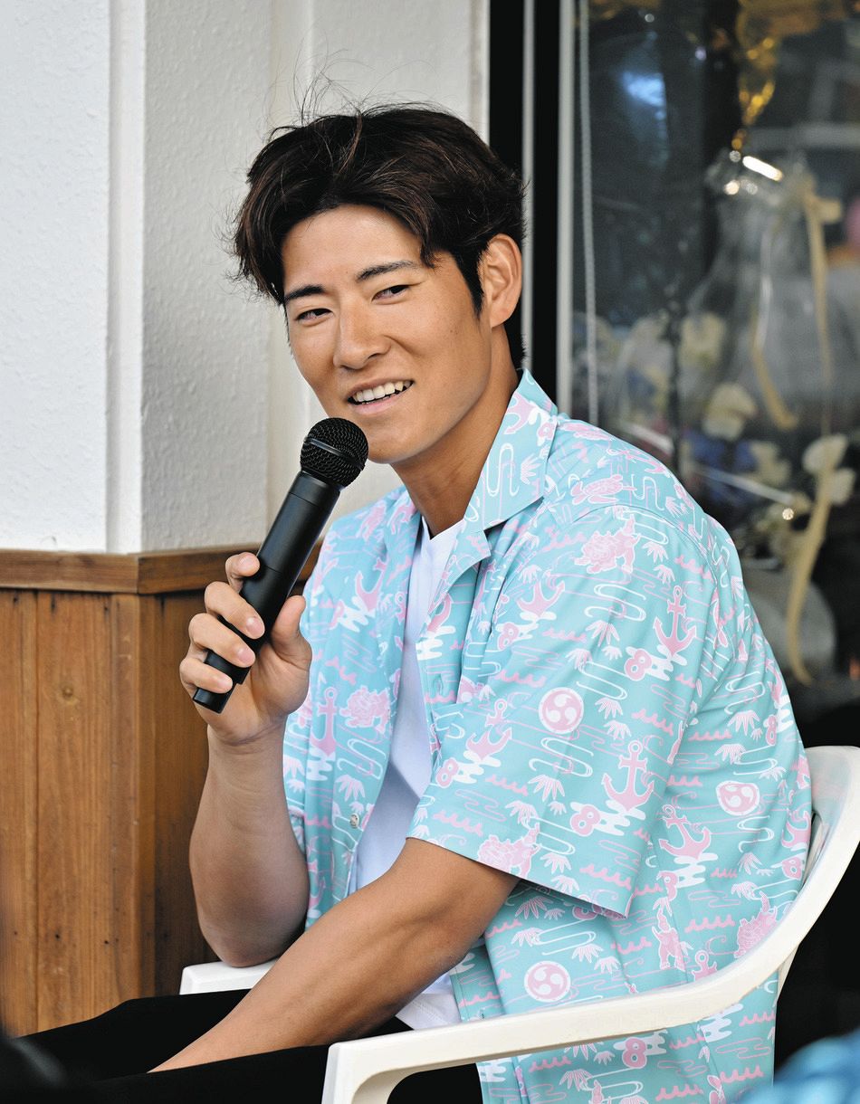 キャンプ最後の休日、中日・上林誠知がファンの前で語った