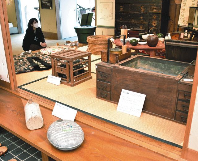 暖房器具 防寒具 懐かしい品々紹介 豊山で 冬の風物詩展 中日新聞web
