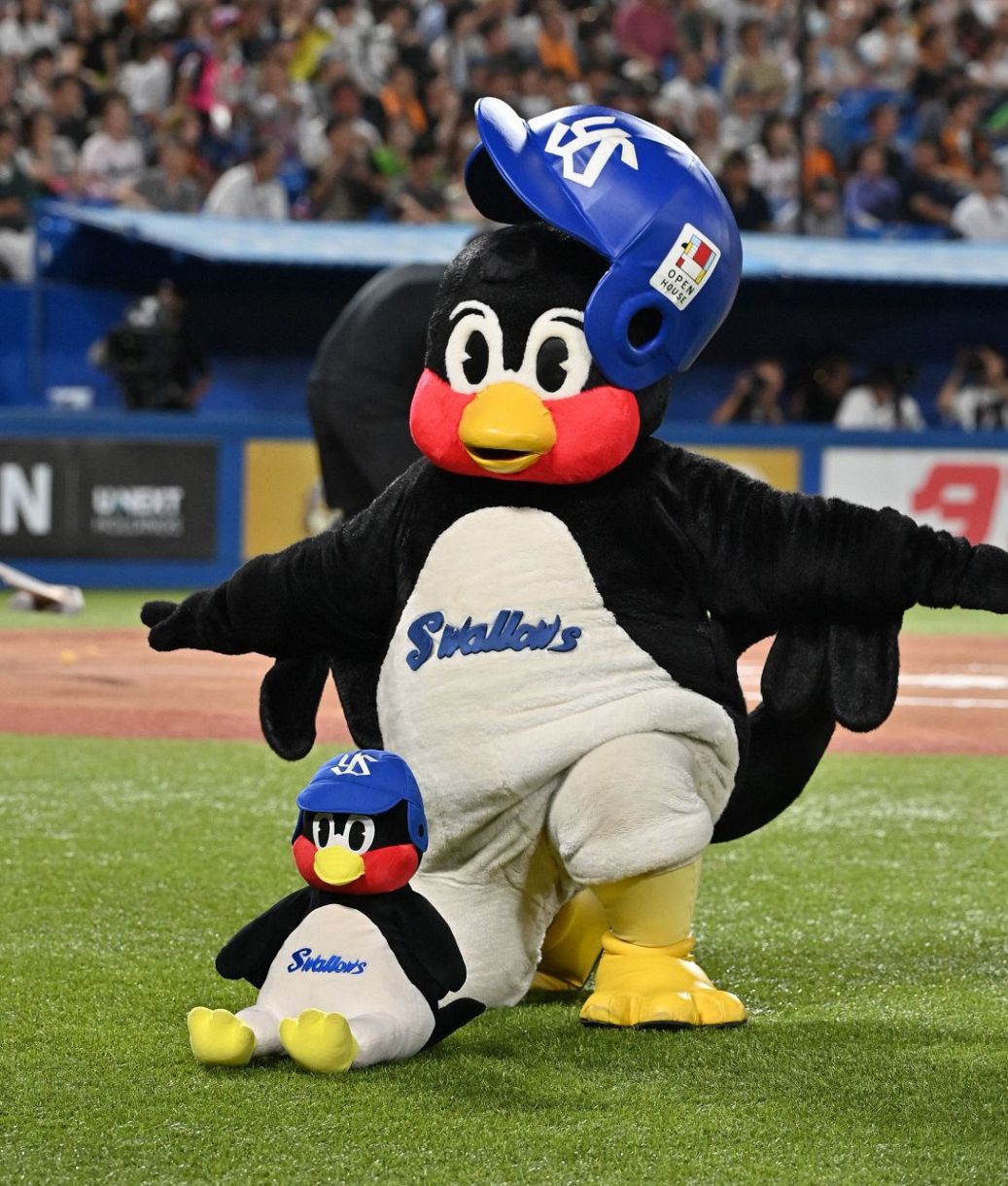 ◇つば九郎、一度も成功を見たことがないくるりんぱ【写真】：中日