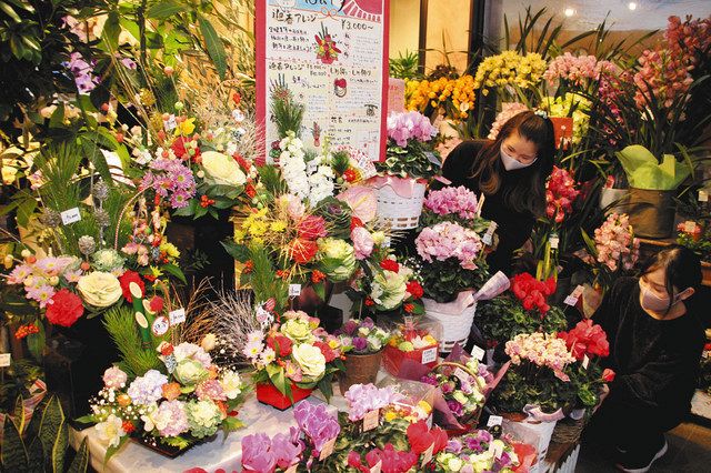 迎春の花飾り 売り上げ上々 県内の生花店 中日新聞web