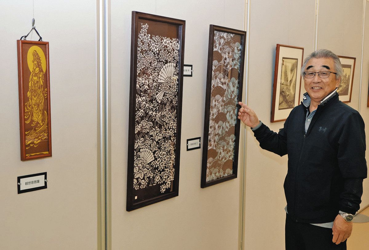伊勢型紙に魅せられ初個展 武芸川で伊縫さん、浮世絵など題材に51点