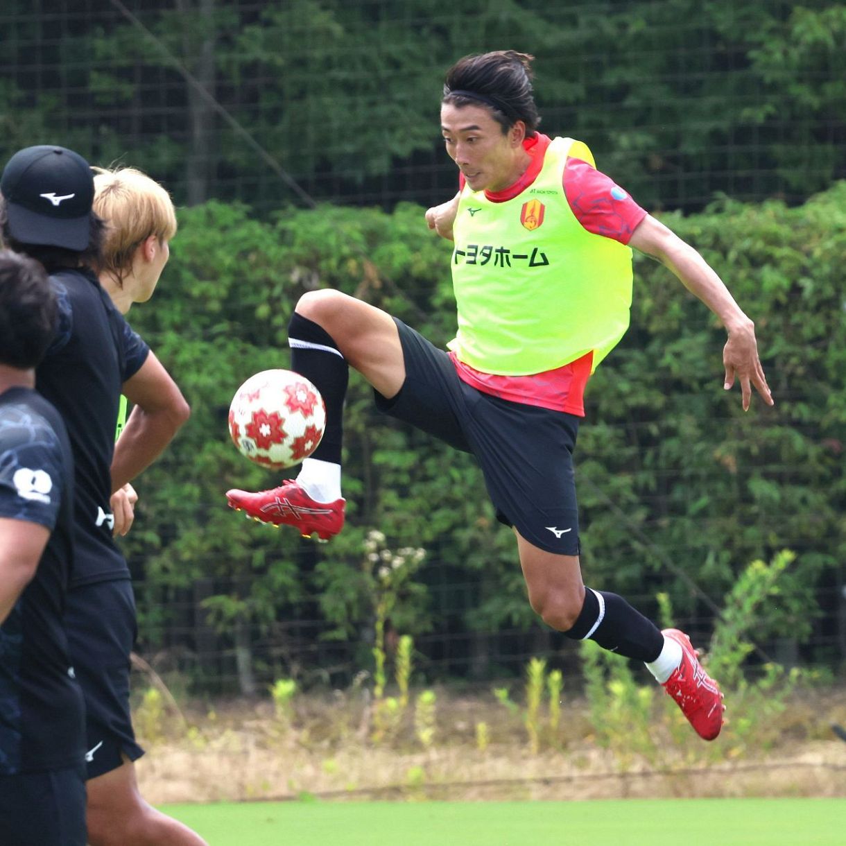 ※早い者勝ち！！名古屋グランパス　練習着 2024 MIZUNO WEAR | 特集ページ | NAGOYA GRAMPUS WEB SHOP