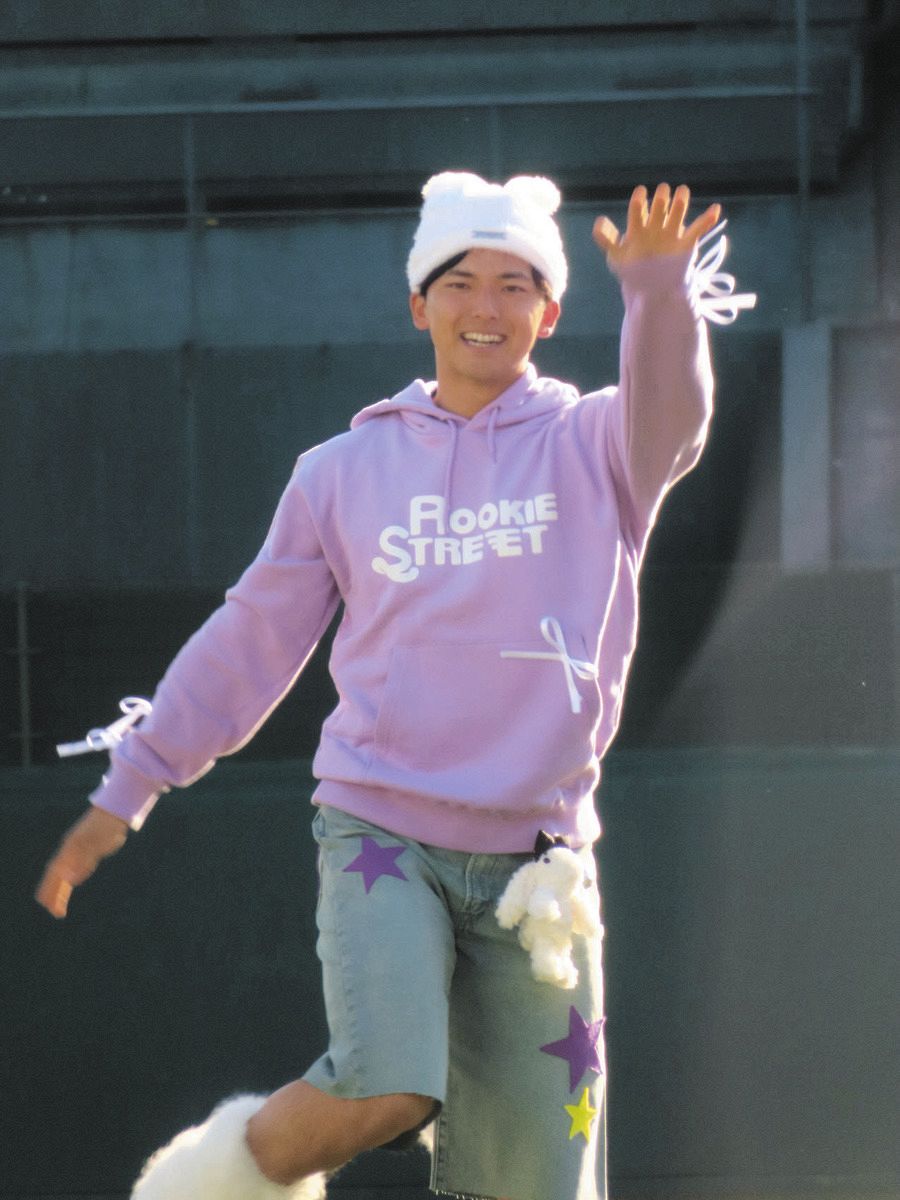 楽天・宗山塁が『かわいいだけじゃだめですか？』 ファン感謝祭で1日