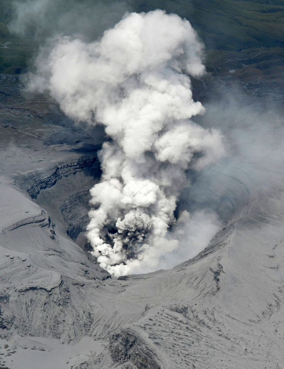 2015年9月に噴火した際の阿蘇山・中岳
