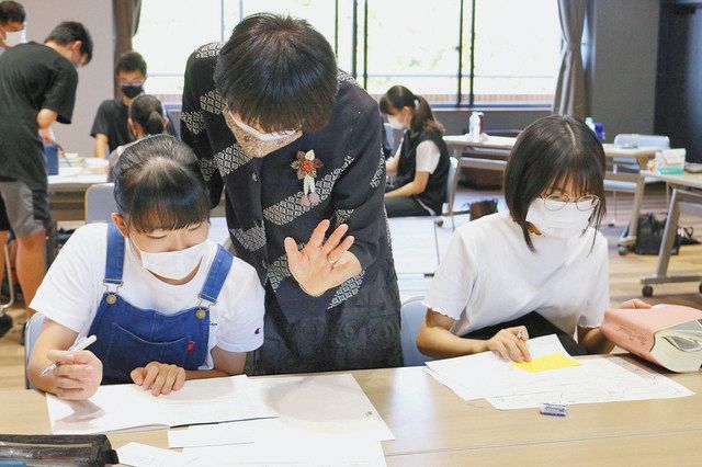 英語の手紙 心込め和訳 坂井で国際交流事業 中学生１人２通ずつ 中日新聞web