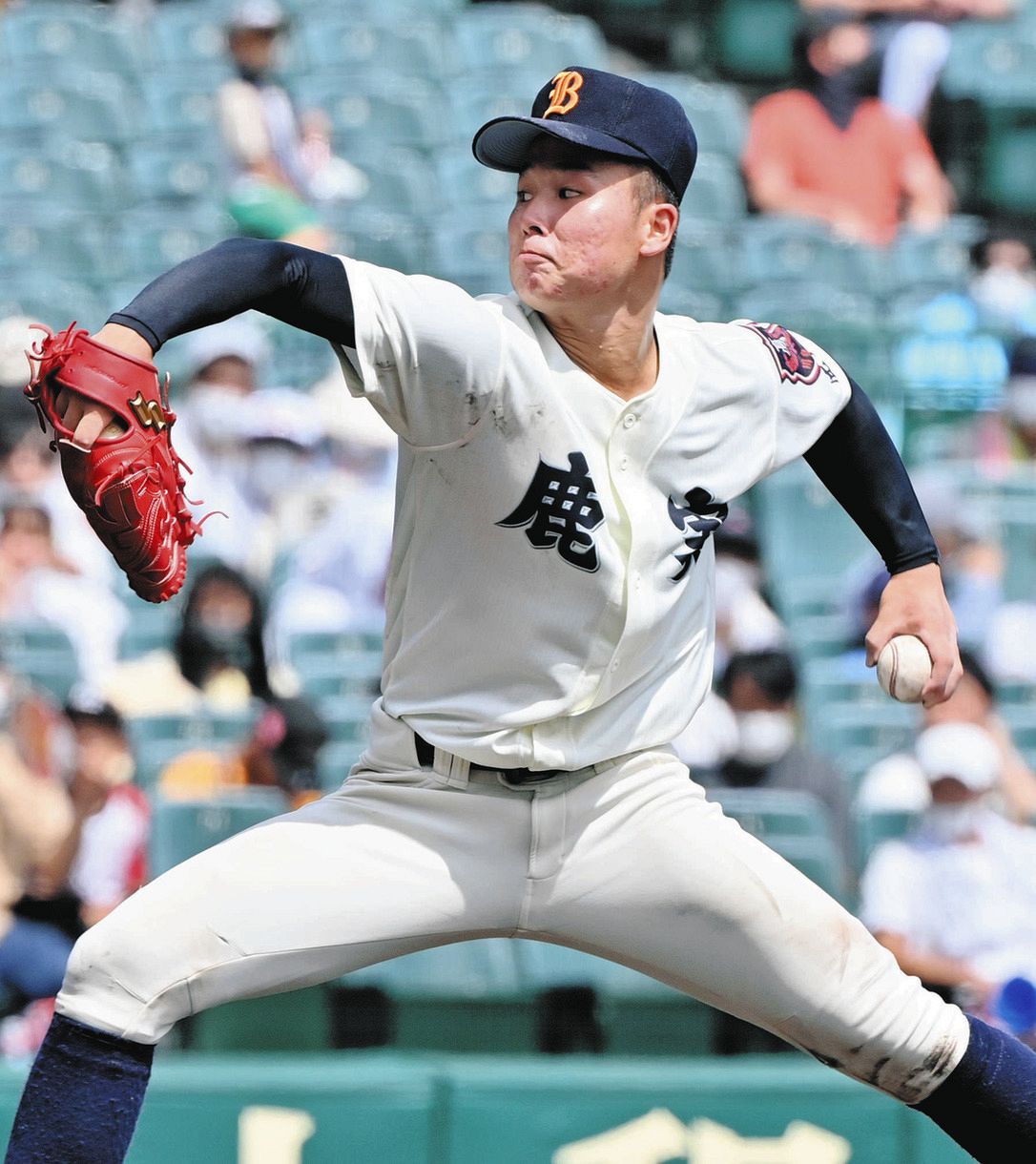 鹿児島実が3回、4四球の押し出しで先取点【甲子園】：中日スポーツ