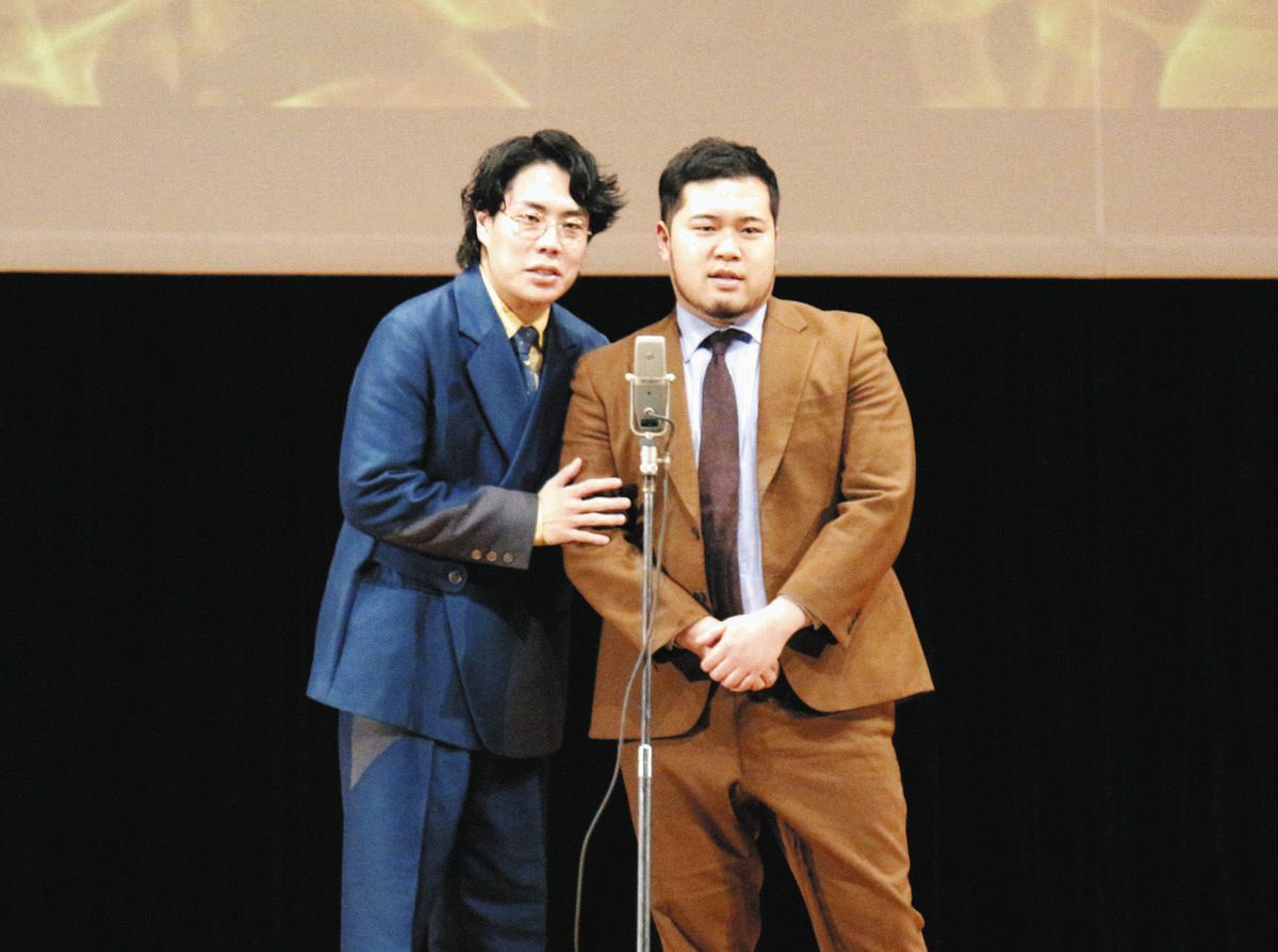 令和ロマン。左から高比良くるま、松井ケムリ。 - 令和ロマンが1