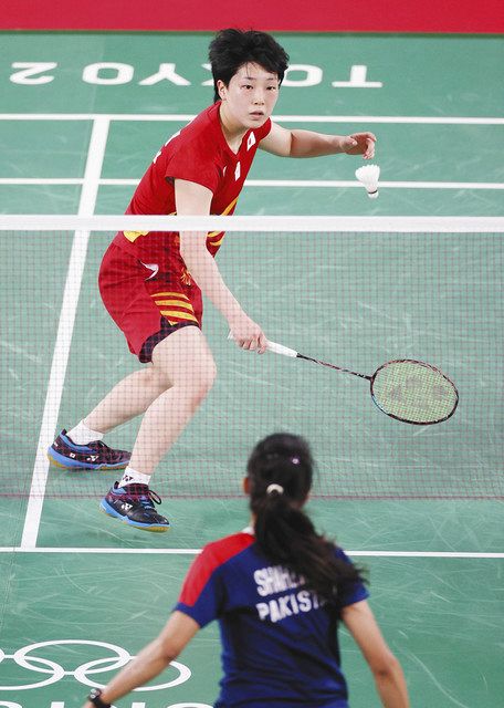 バドミントン女子シングルス 山口選手 初戦緊張でも良いプレー 中日新聞web