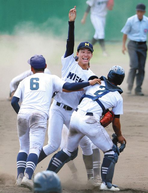 格安SALEスタート！ 2021回顧＞ （下）三重高が13回目の甲子園出場：中日新聞Web ウェア