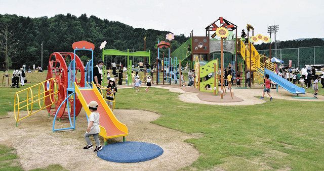 複合公園施設で芝生敷き「みどりの広場」オープン 木之本：中日新聞Web