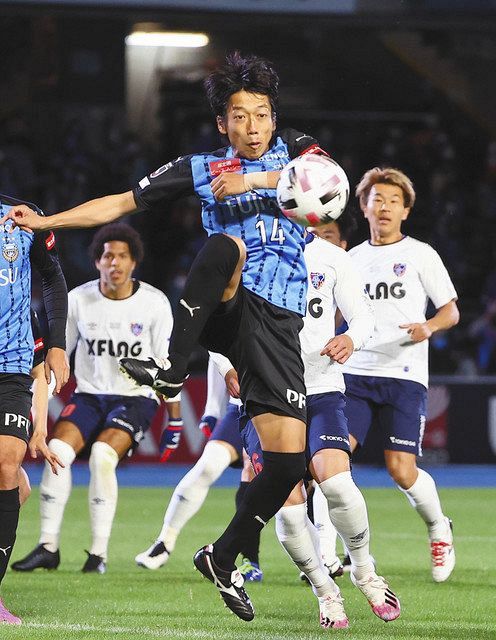 サッカー引退4点セット 40歳までと決めていた」元日本代表MF中村憲剛が引退発表「ずっと