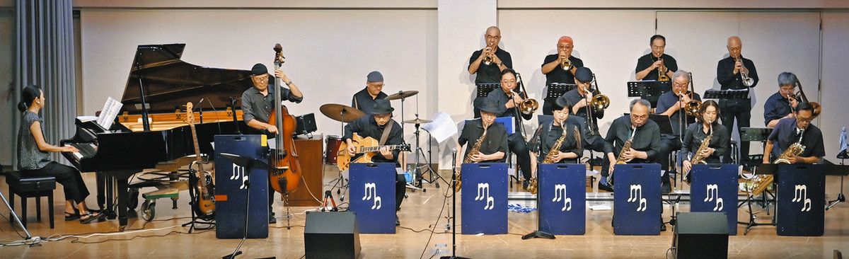 出演予定のミレニアムハードビッグバンド＝土岐市下石公民館で
