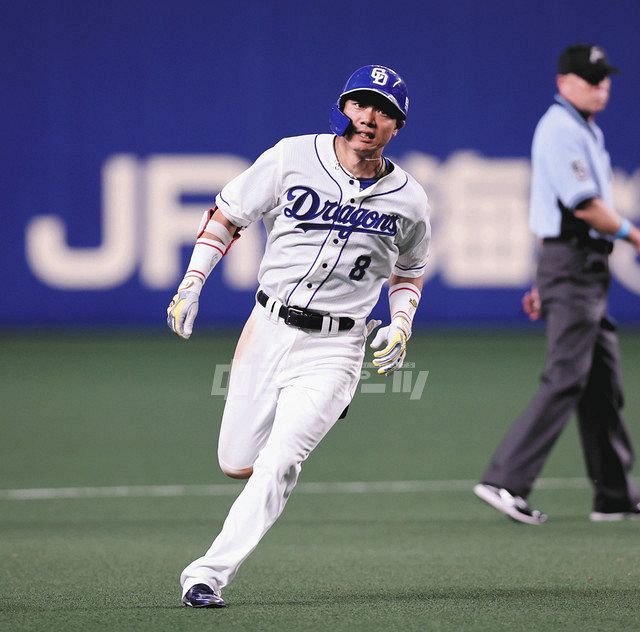 中日―DeNA 大島:中日スポーツ・東京中日スポーツ