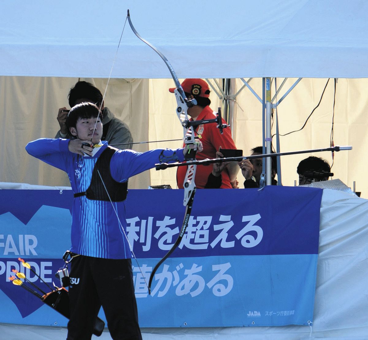アーチェリー斉藤史弥が初優勝 全日本選手権「パリ五輪代表の意地見せ