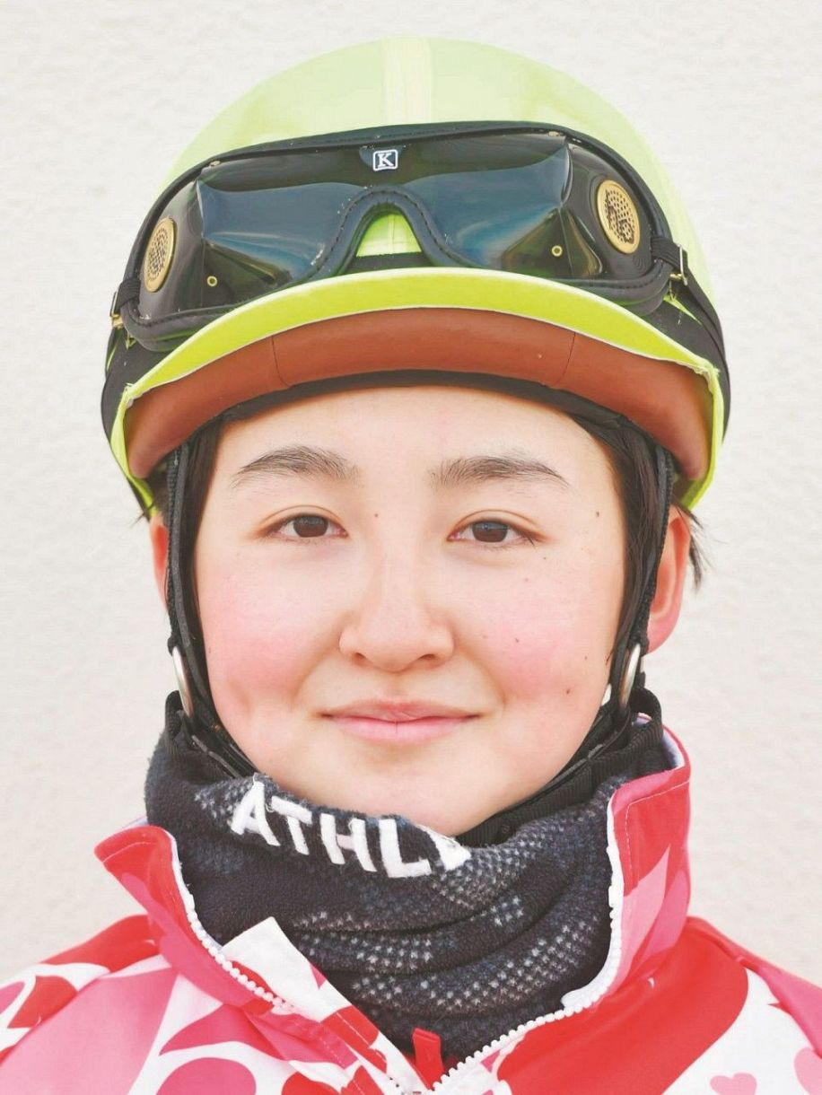 中央競馬 古川奈穂が函館初勝利 8rで逃げ切り 直線でも余裕がありました 前週に続き白星ゲット 中日スポーツ 東京中日スポーツ