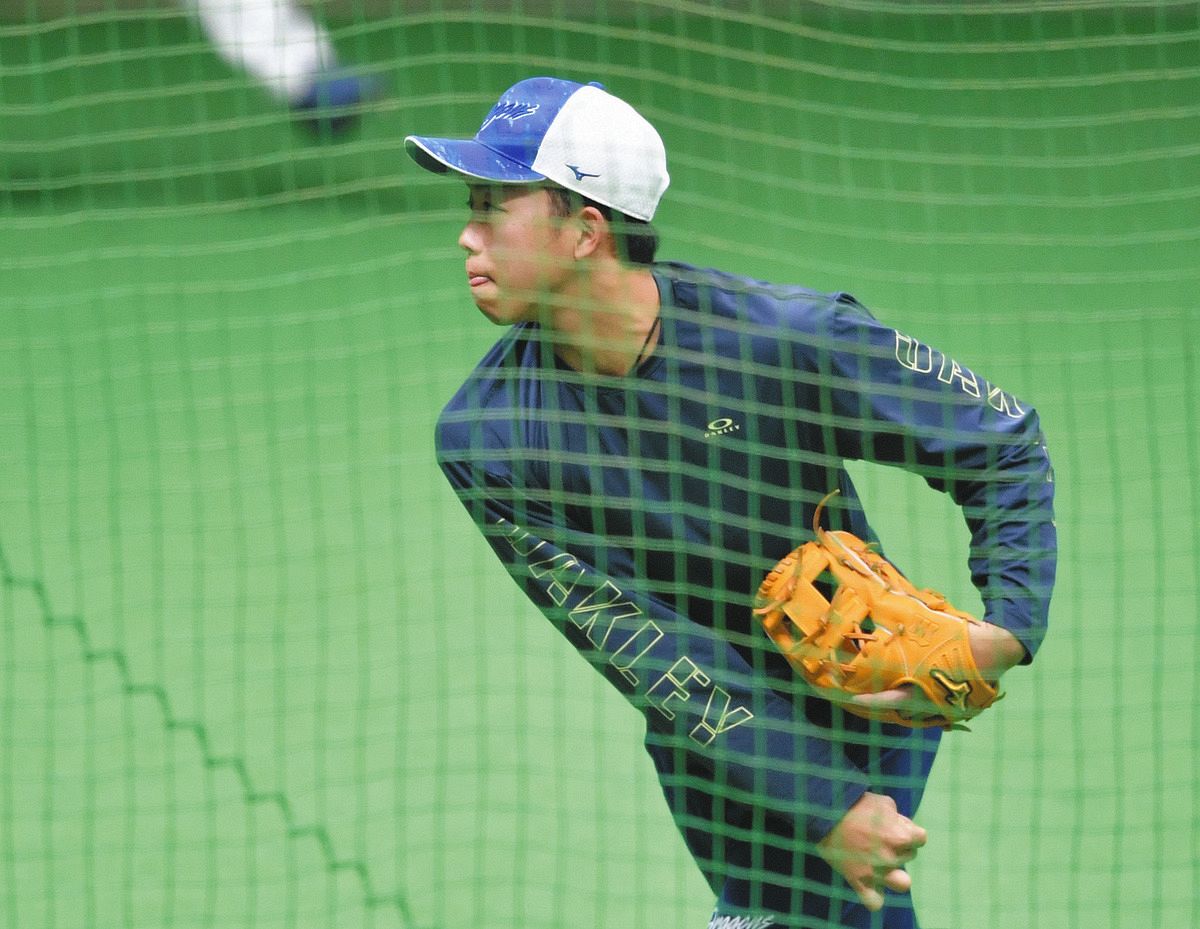 中日】岡林勇希が11日ぶりにスローイング再開 最長10メートル計