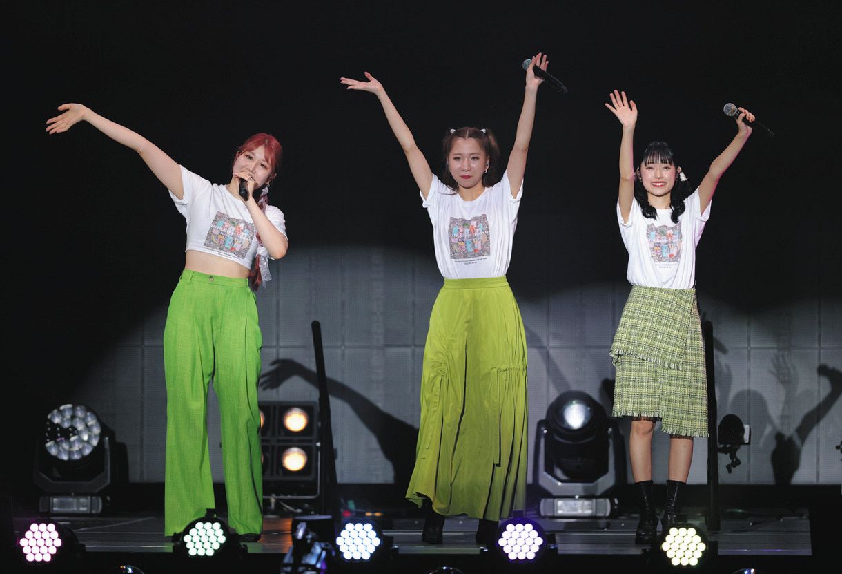 リトグリ、休養中の2人と全員でのステージはかなわず 芹奈、manakaから