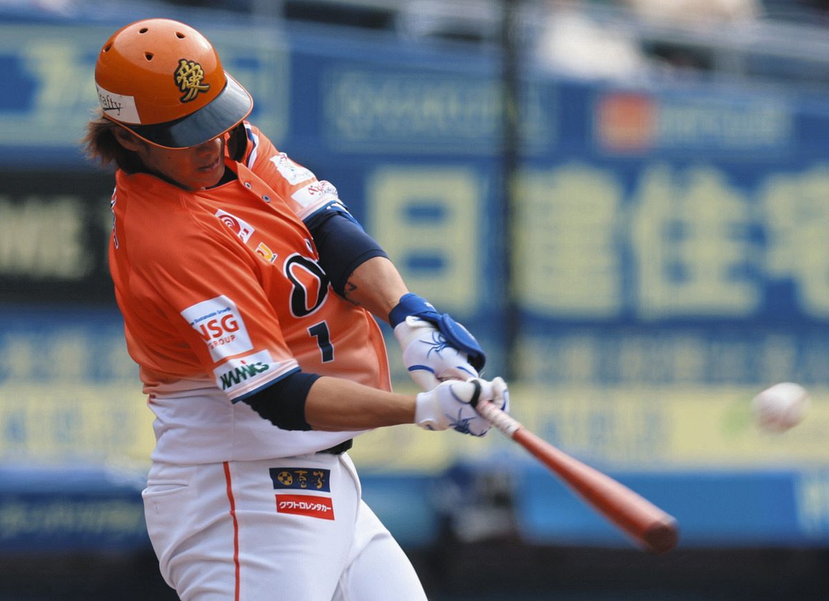 元巨人の陽岱鋼、第1打席は左飛に倒れる…今季はオイシックスでプレー