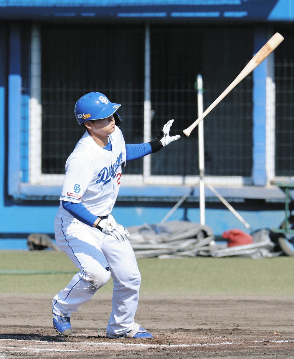 中日・石川昂弥、「バットの出方はいい」キャンプの成果見せつけた