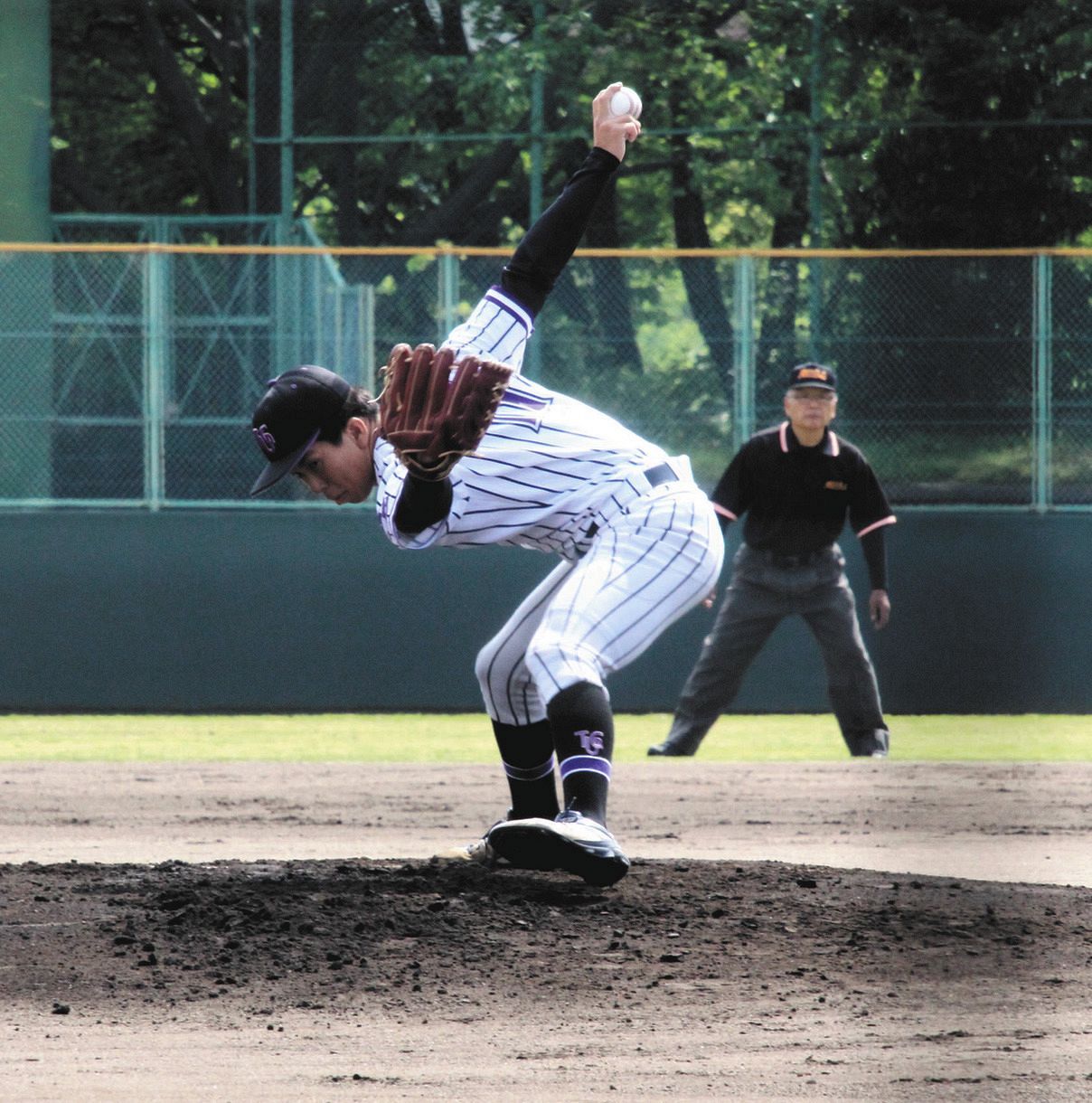 東海学園大のアンダースロー右腕 山田 延長11回まで投げ抜くも力尽く 愛知大学野球 中日スポーツ 東京中日スポーツ