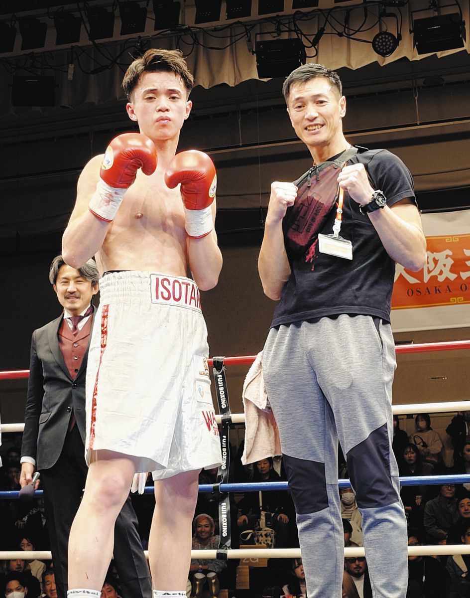 輪島功一さんの孫・磯谷広太、判定勝ちでプロデビュー 難敵にうまさ