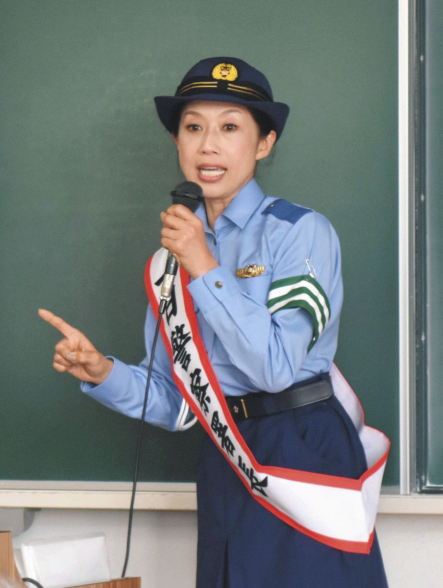 大東めぐみさんが一日警察署長に 稲沢で安全運転呼びかけ：中日新聞Web