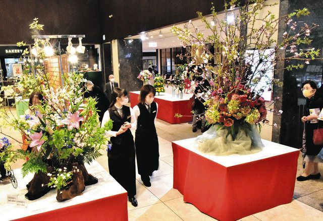 春爛漫、豪華な生け花 名古屋で市民団体が展示会、１１日まで