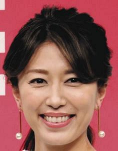 里田まいが鈴木愛理との2ショット披露 2人そっくり とファン歓喜 中日スポーツ 東京中日スポーツ