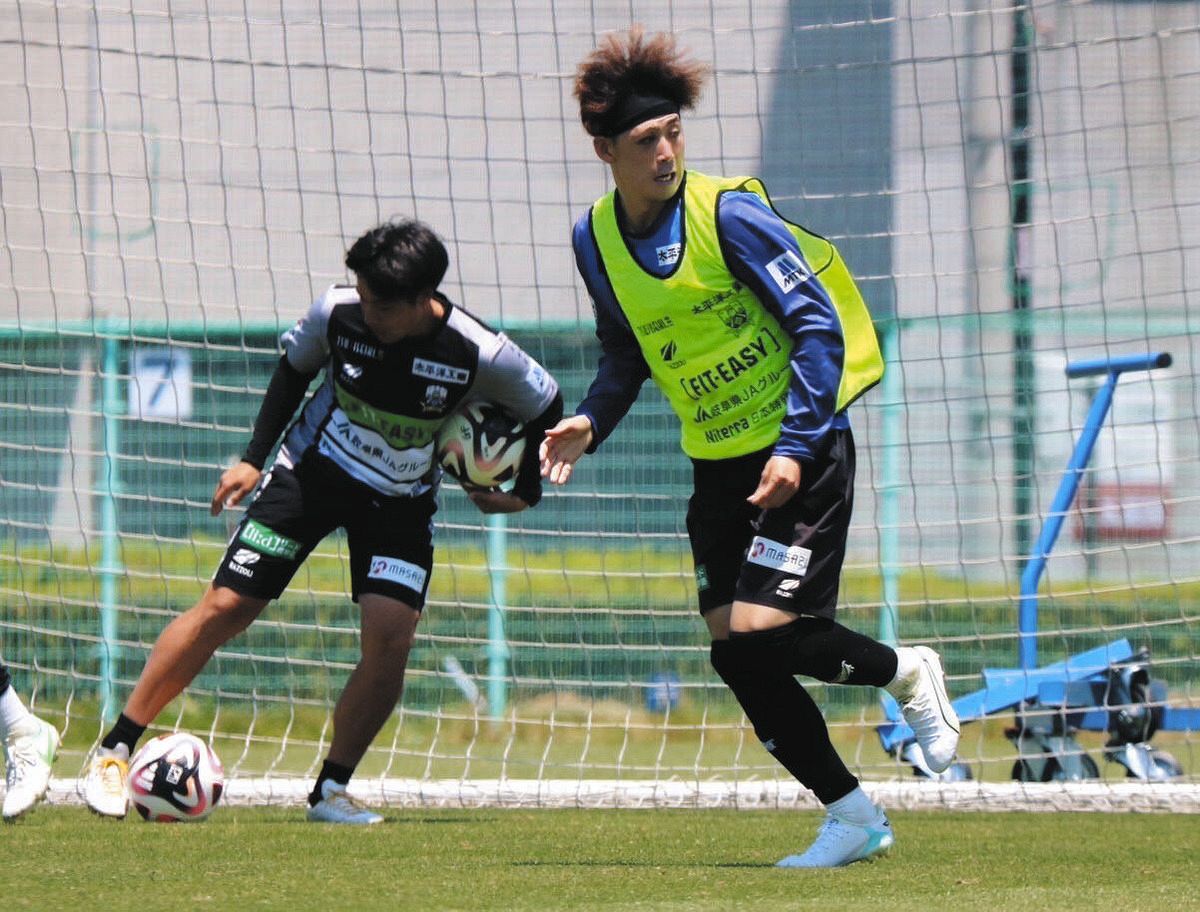 FC岐阜の萩野滉大「僕らがもっとやんないと」 ボランチで台頭、苦境