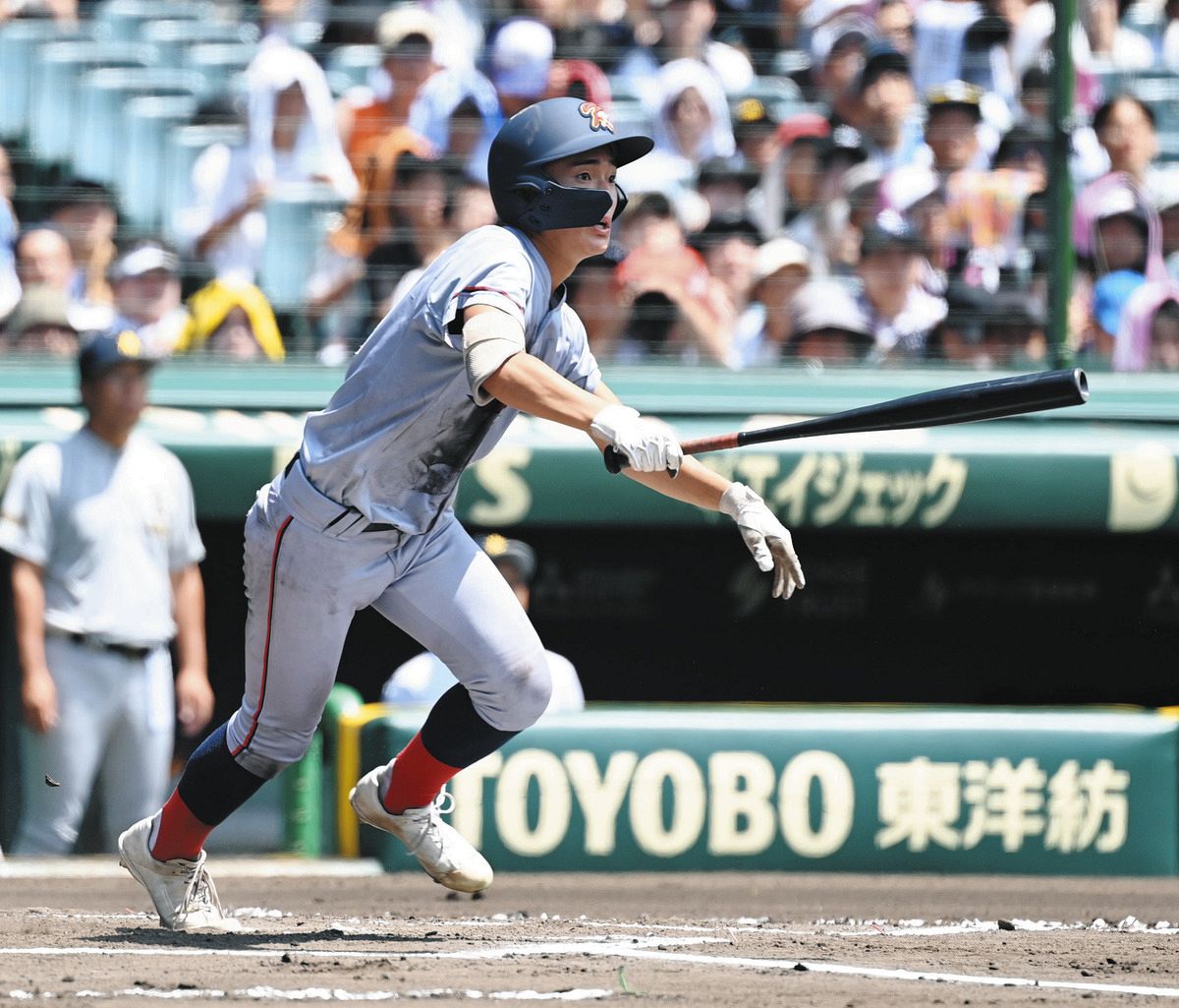 京都国際、逆転で初の決勝進出 今春センバツで敗れた青森山田に雪辱