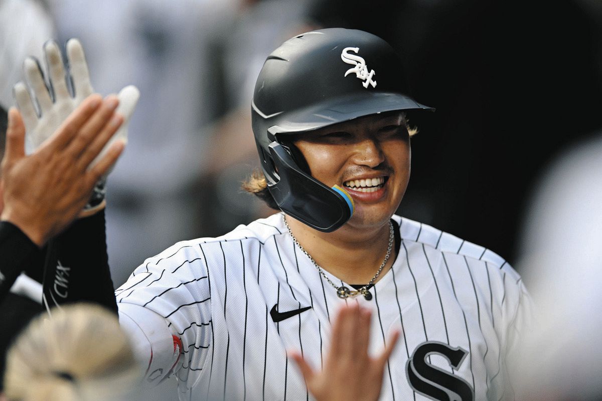 えぐい！」村上宗隆、お待たせ30号 17戦ぶり一発で日本人ルーキー初の