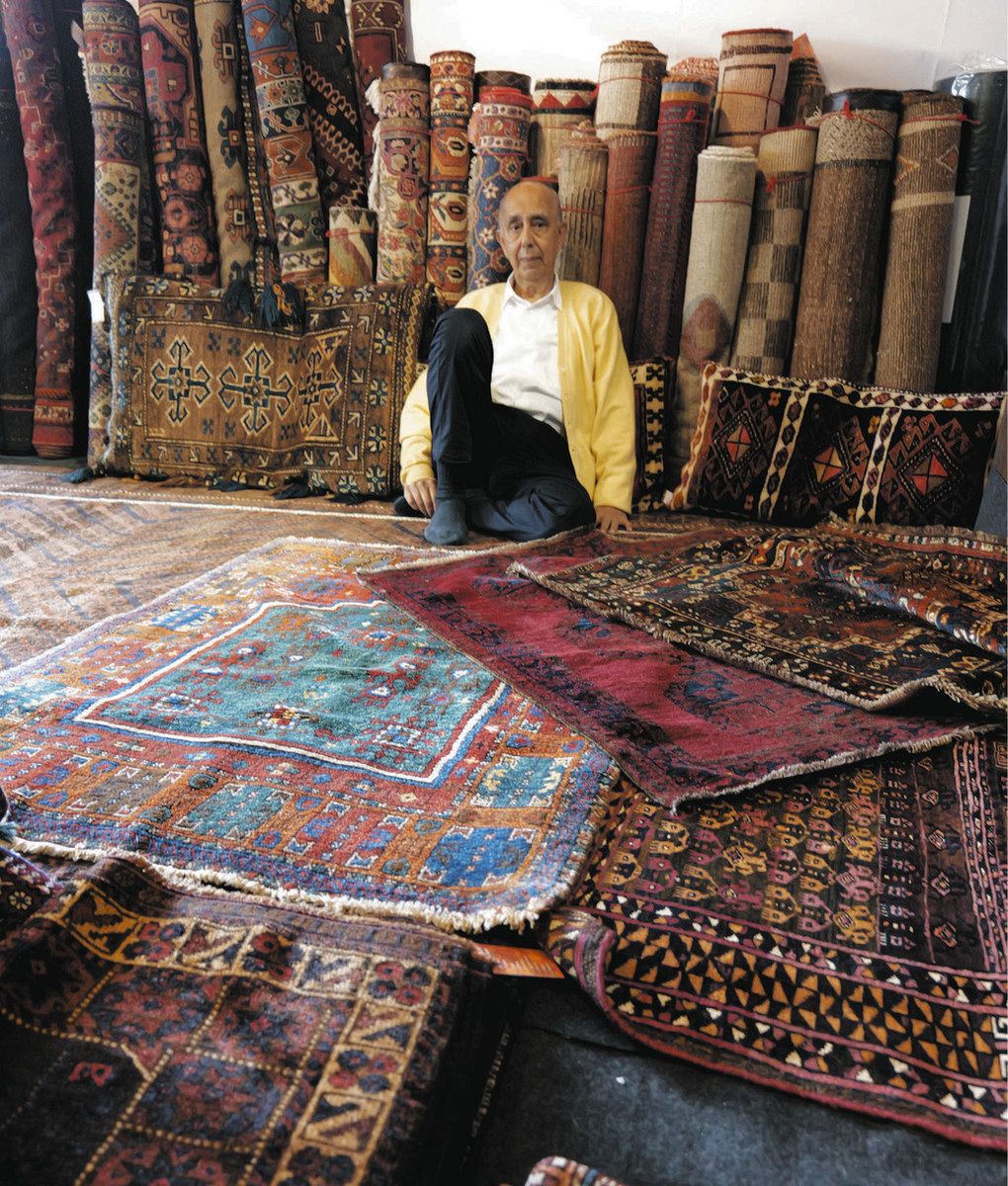 アンティーク絨毯「ぬくもりアート」 金沢の喫茶店で展示：北陸中日新聞Web