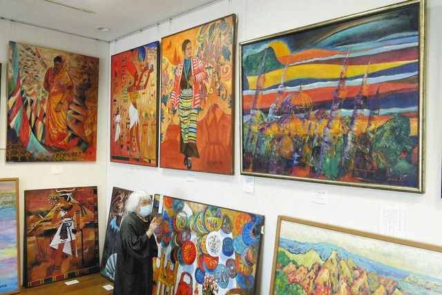 異国旅した足跡 92歳の中村さん、浜松で油彩画展：中日新聞しずおかWeb