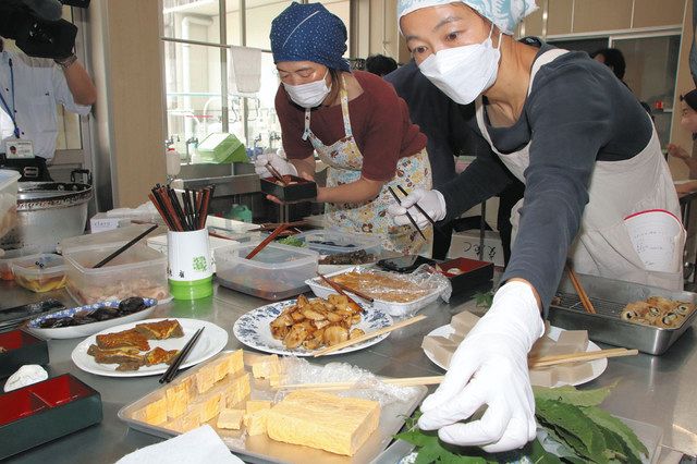 ろくべん」の食文化残そう 大鹿に代々伝わるハレの日の弁当：中日新聞Web